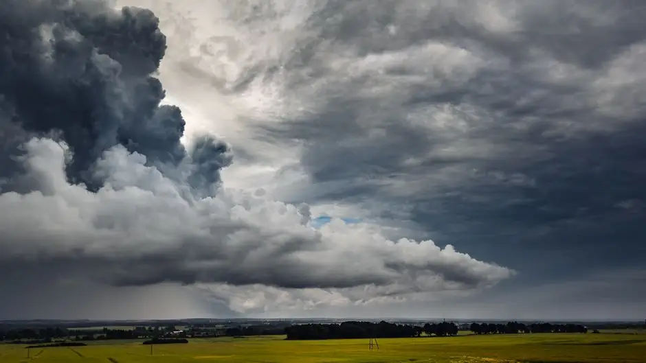Ostrzeżenie meteorologiczne: burze z gradem w Małopolsce