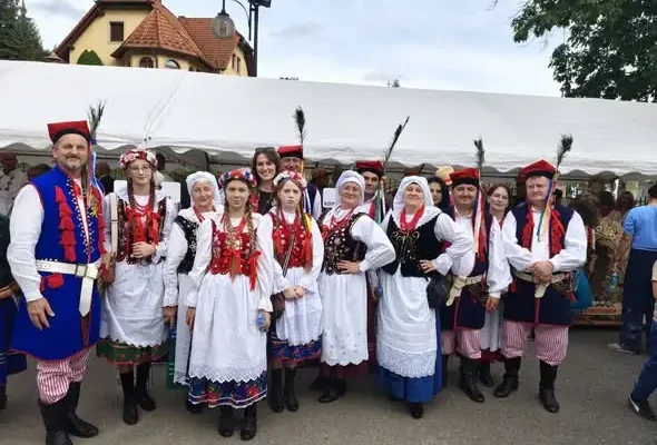 Wieńce dożynkowe z Lubczy nagrodzone w Gromniku