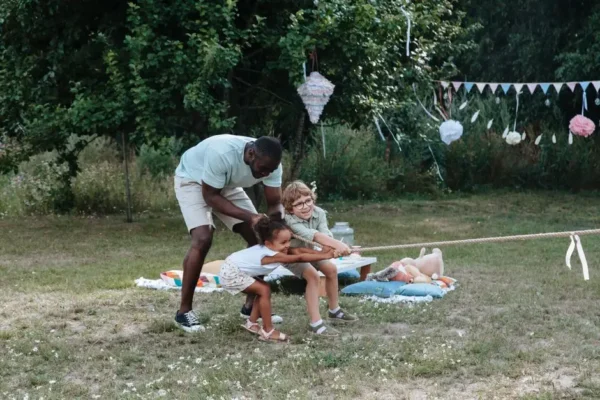 Letni piknik rodzinny na „Relaksie” w Łowczówku – atrakcje dla całych rodzin