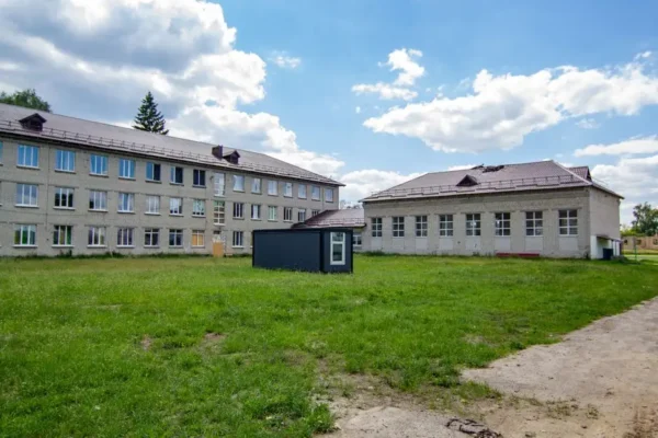 Gmina Pleśna udostępni wykaz nieruchomości do użyczenia – wśród nich dawna szkoła