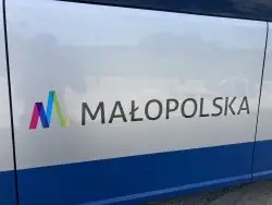 Gmina Ryglice wita nowoczesny autobus – krok w stronę walki z wykluczeniem komunikacyjnym