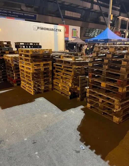 Apel OSP Pleśna: potrzebne palety Euro dla Tarnowa i pomoc dla Ukrainy
