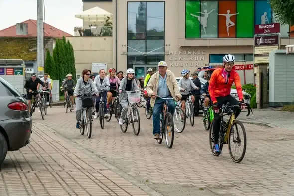 Fotorelacja z historycznego rajdu po Gminie Radłów – podziękowania dla partnerów