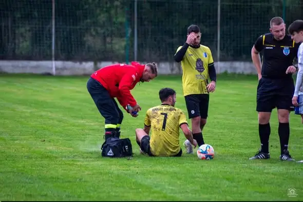 OSP Zakliczyn od 10 lat zabezpiecza mecze LKS Dunajec – teraz także juniorskie