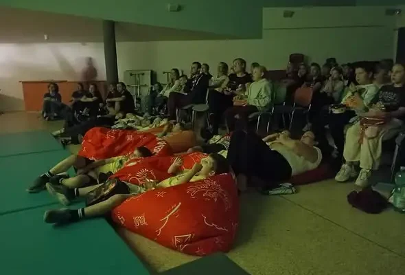 Kino plenerowe w Szynwałdzie przyciągnęło ponad 120 widzów