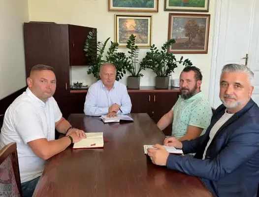 Wójt Gminy Tarnów spotkał się z zarządem OSP Zbylitowska Góra