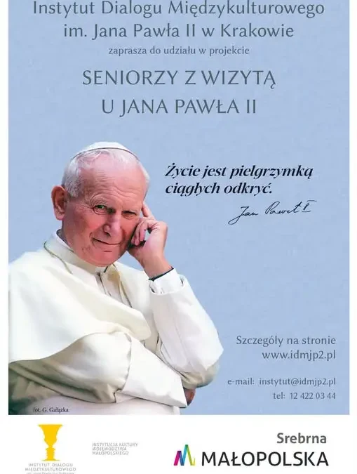 Seniorzy z gminy Radłów odwiedzą Centrum Jana Pawła II w Krakowie
