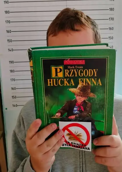 Tydzień Zakazanych Książek w Siemiechowie – biblioteka zaprasza do buntu czytelniczego