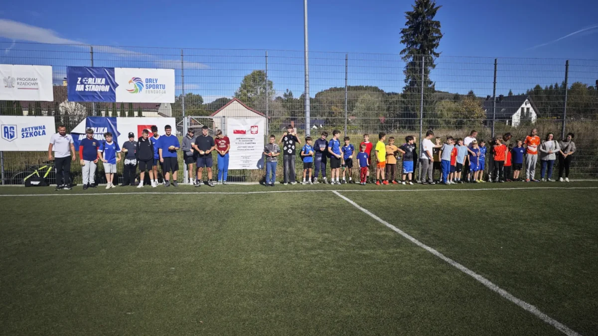 Paleśnica: sportowa sobota na Orliku – rodziny rywalizowały i uczyły się zdrowego stylu życia