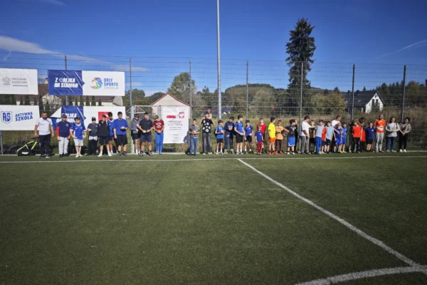 Paleśnica: sportowa sobota na Orliku – rodziny rywalizowały i uczyły się zdrowego stylu życia