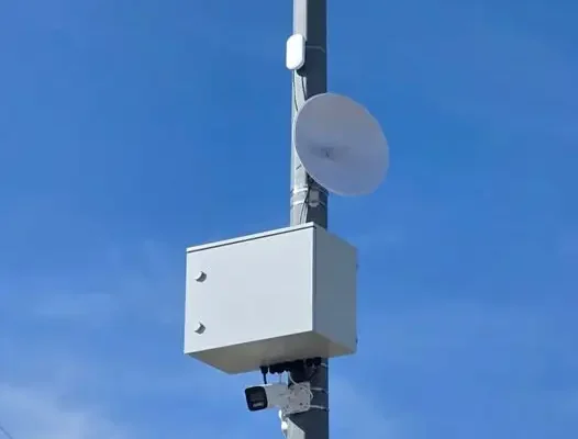 Tuchów rozbudowuje monitoring gminny – 9 nowych kamer na Strefie Aktywności Gospodarczej