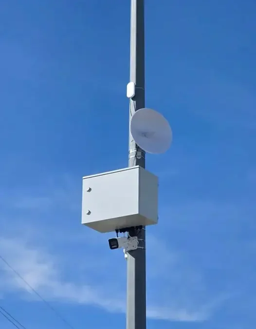 Tuchów rozbudowuje monitoring gminny – 9 nowych kamer na Strefie Aktywności Gospodarczej