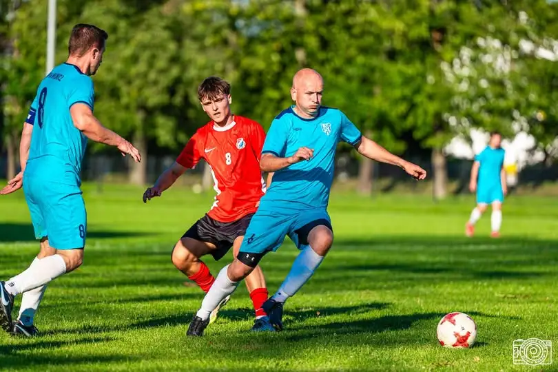 Olimpia Wojnicz ratuje punkt w końcówce – remis 3:3 z Iskrą Tarnów