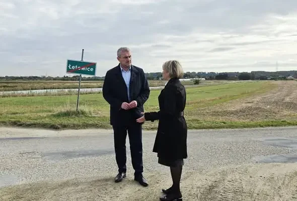 Minister Bukowiec w Wierzchosławicach: rozmowy o drogach i remoncie Mikołajowice – Łętowice