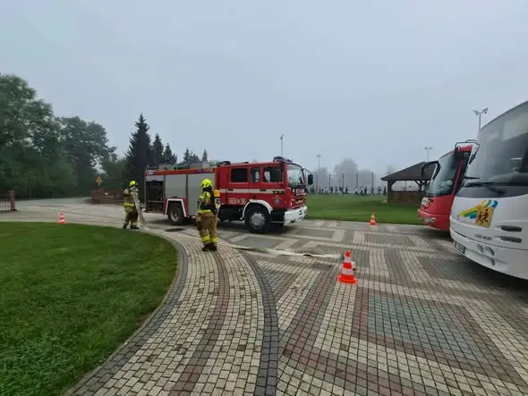 Uczniowie z Wietrzychowic ćwiczyli ewakuację w ramach projektu „Gotowi na wyzwania!”