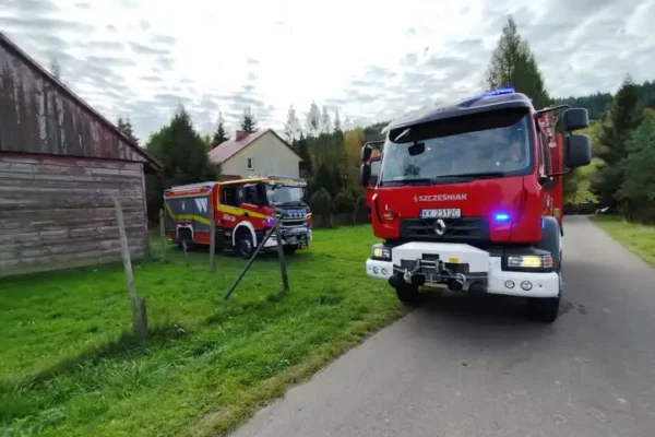 Pożar sadzy w kominie w Paleśnicy – interweniowały OSP Zakliczyn i JRG Tarnów