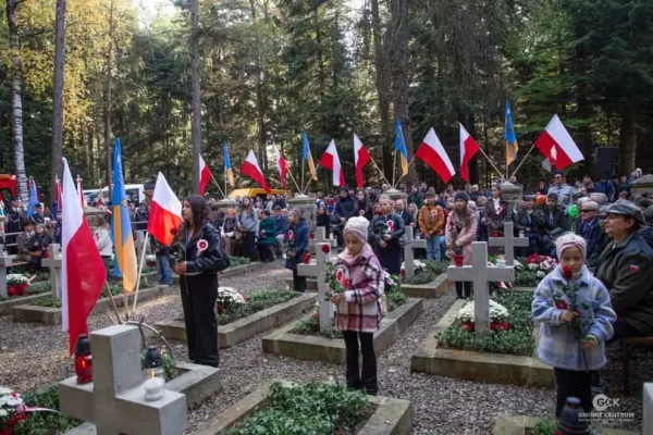 Hołd dla bohaterów oddziału „Regina II” w rocznicę tragicznych wydarzeń w Dąbrach