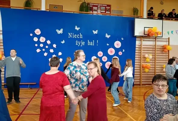 Bal integracyjny w Ładnej połączył mieszkańców i gości z całego regionu