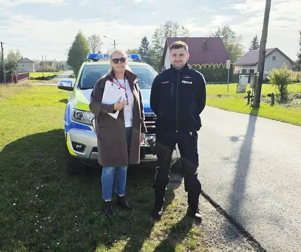 Kontrole palenisk w gminie Wierzchosławice – ekodoradca i policja sprawdzają kotły