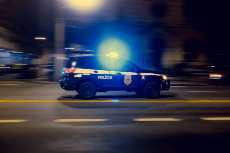 Pijany kierowca uciekał przed policją w Szynwałdzie. Wylądował w rowie w Zalasowej